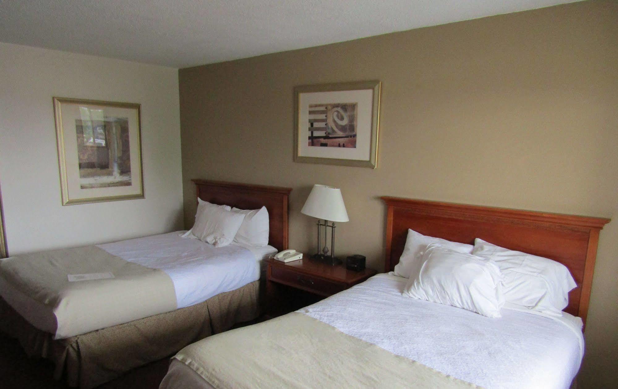 Dakota Inn Huron Luaran gambar
