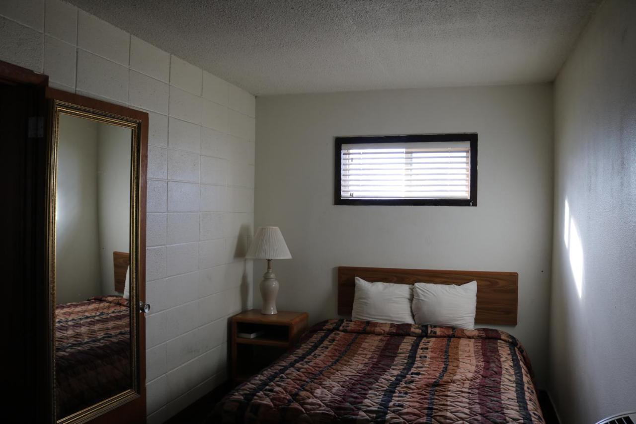 Dakota Inn Huron Luaran gambar