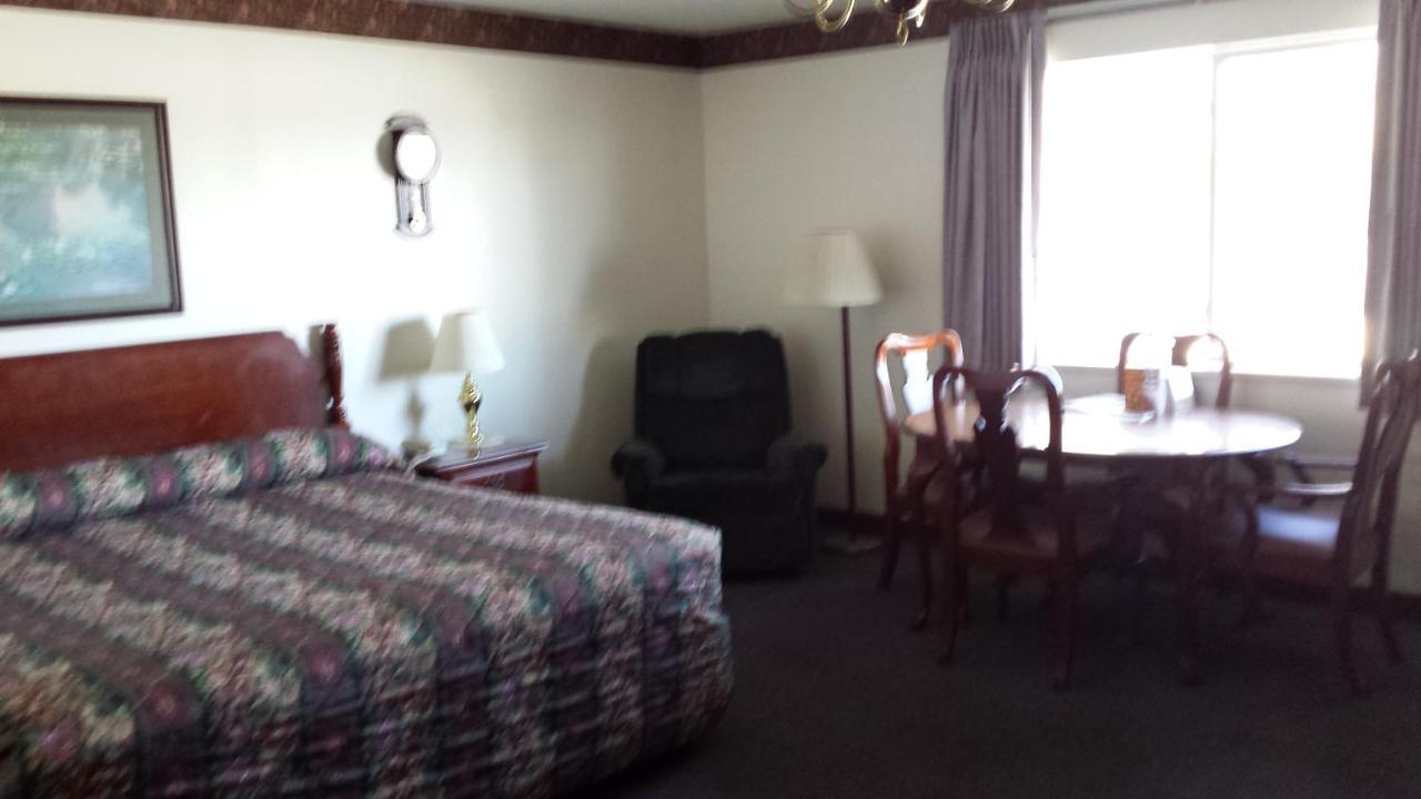 Dakota Inn Huron Luaran gambar